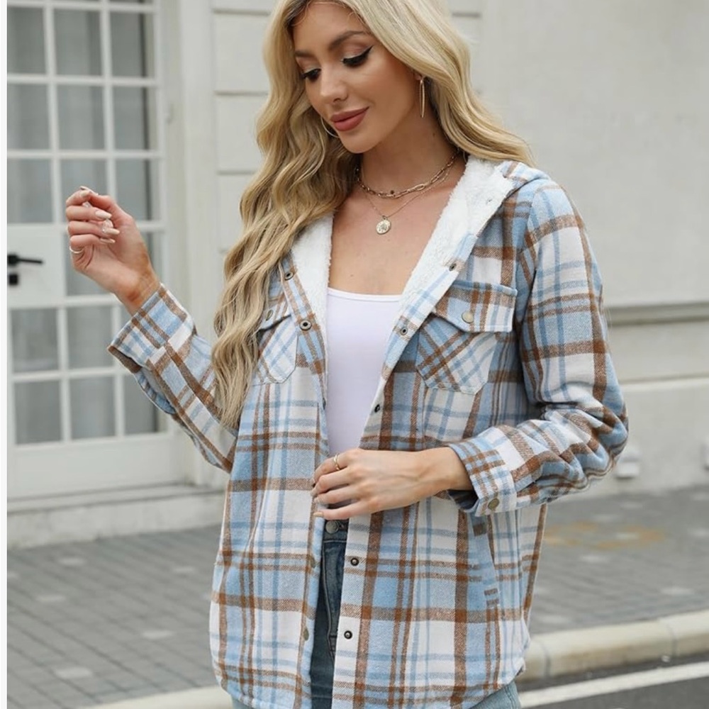 Zeagoo Women's Plaid Jacket Long Sleeve Button Down Fleece Lined Hooded WarmCoat